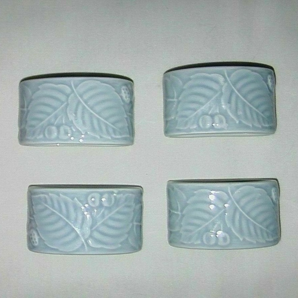 Porcelain Set 4 Napkin Rings - Picture 2 of 2